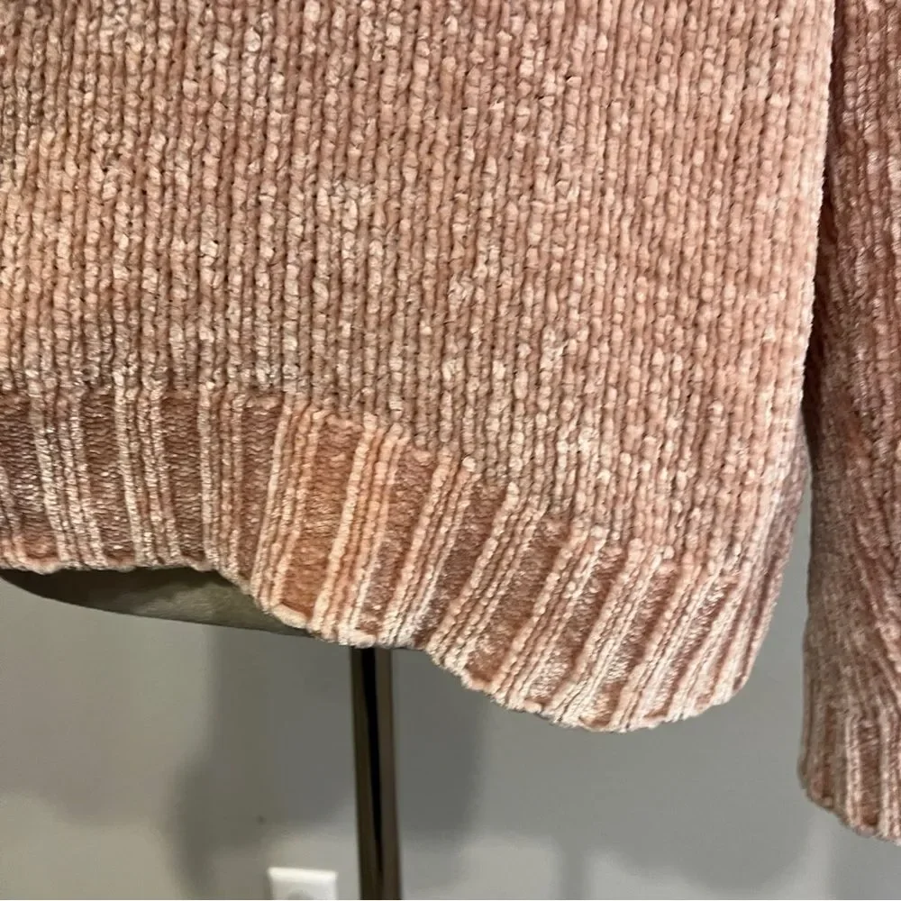 ModCloth peach color scoop neck‎ Chenille Sweater size medium